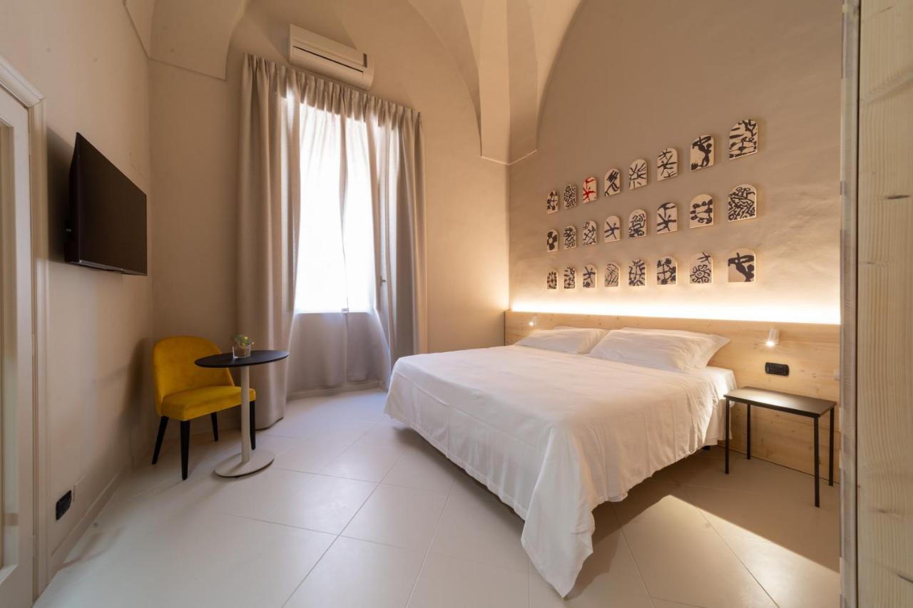 Palazzo Vergine - By Inside Salento Галиполи Екстериор снимка